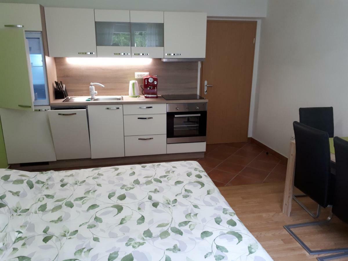 House Utrinek With Free Play Room, Jacuzzy And Garage Podbrdo Εξωτερικό φωτογραφία