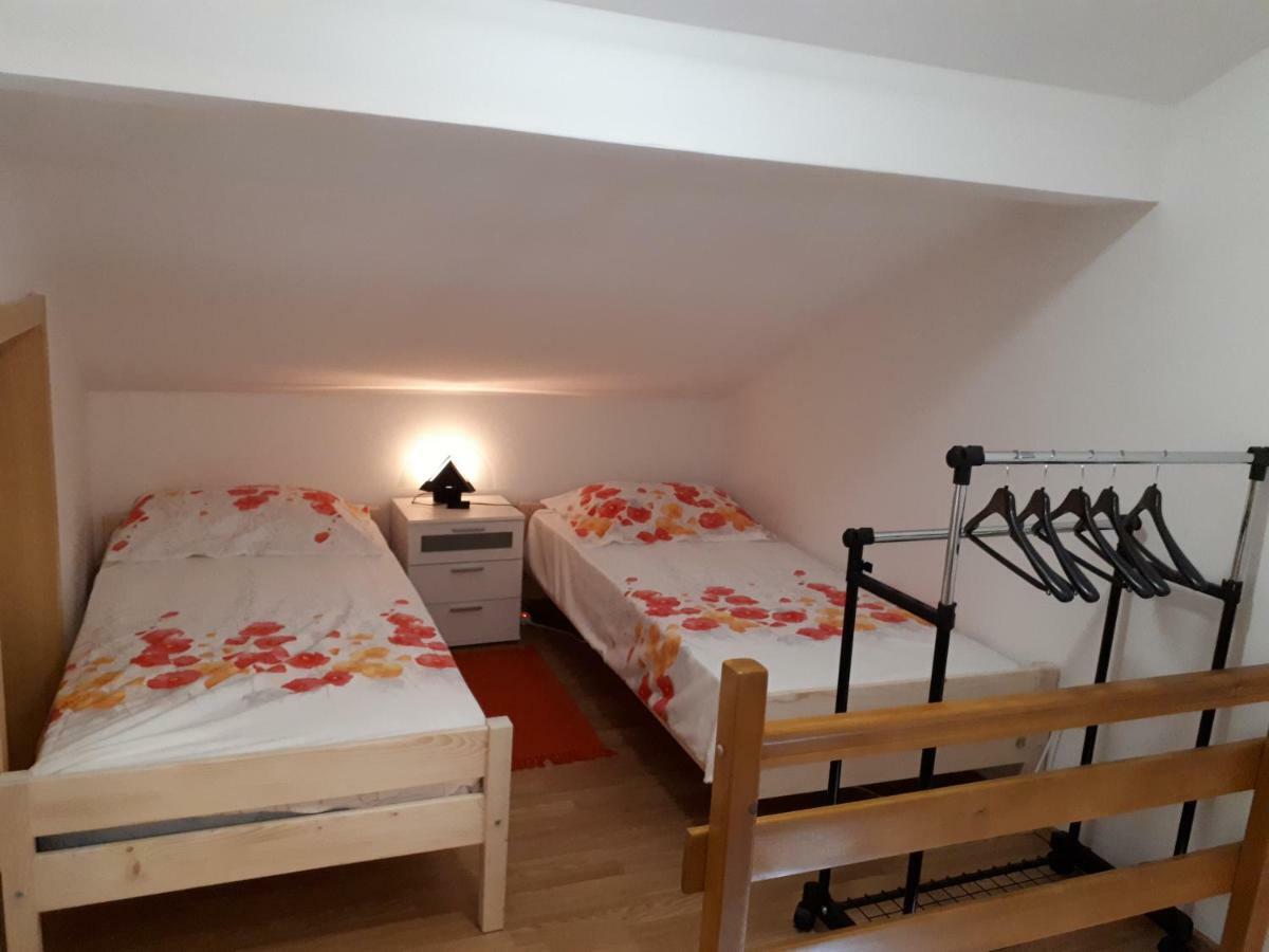 House Utrinek With Free Play Room, Jacuzzy And Garage Podbrdo Εξωτερικό φωτογραφία